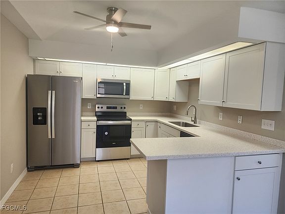 4th image of 1209/1211 SE 23rd Pl