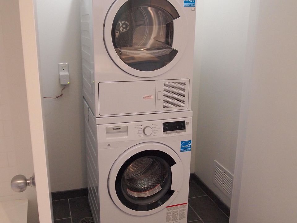 1st image of 7 Creek Dr APT 302