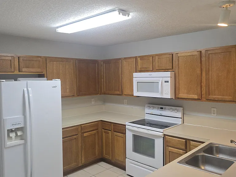 7920 Merrill Rd #716 — Photo 4