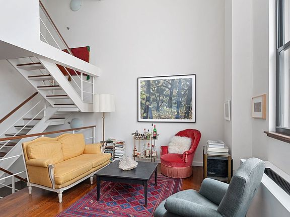2nd image of 305 2nd Ave APT 525