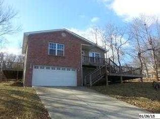 509 E Stone St, De Soto, MO 63020