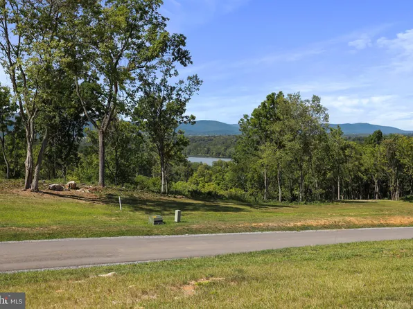 Bella Vista Subdivision Section #2-lot 25, Falling Waters, WV 25419