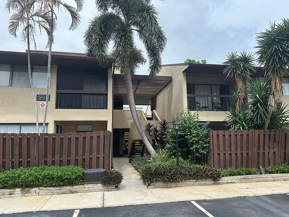 1st image of 895 N Village Dr #107