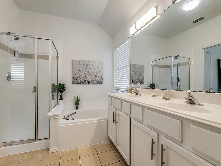 11298 Newberry Dr — Photo 13
