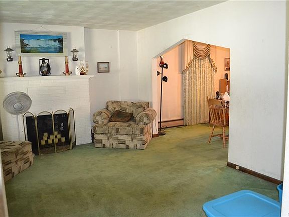 4th image of 2436 Grand Ave