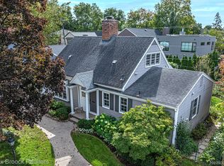 633 Southfield Rd, Birmingham, MI 48009