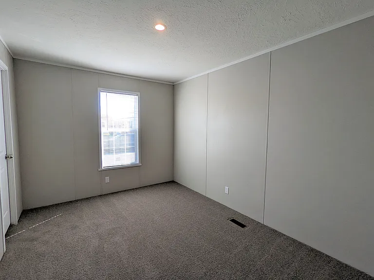 606 Delaware St #606 — Photo 10