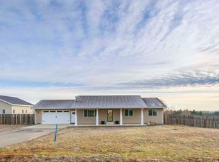 14033 Country Ln, Williston, ND 58801