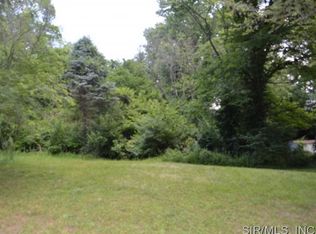 1009 Easton St, Alton, IL 62002