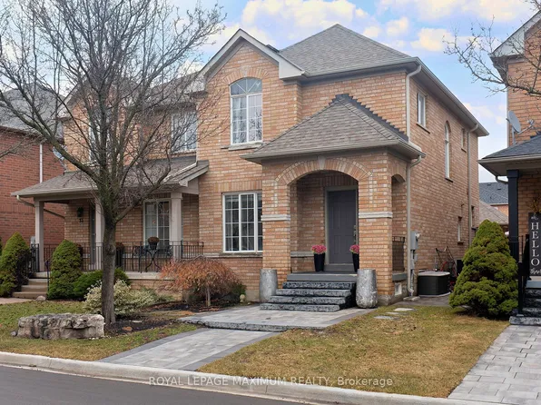 33 La Neve Ave, Vaughan, ON L4H 1M4