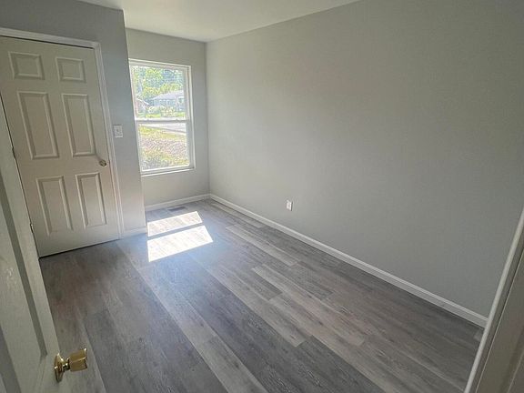 5th image of 819 Brawner St