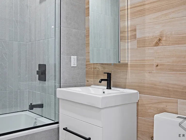 2913 Snyder Ave #4G — Photo 12