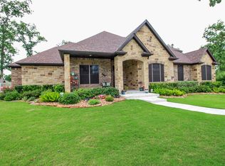 9932 Mountbatten Trl, Iola, TX 77861