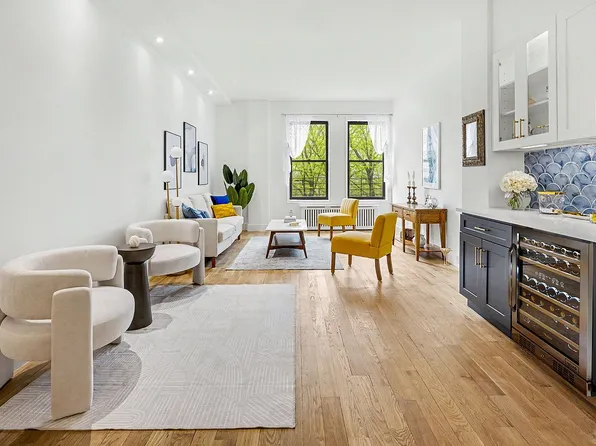 265 Riverside Dr APT 4D, New York, NY 10025