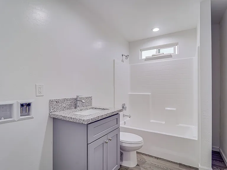 113 Bliss St #1/2 — Photo 9