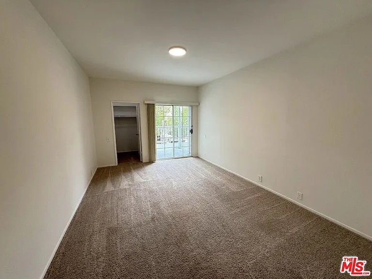 1440 Rexford Dr #105 — Photo 7