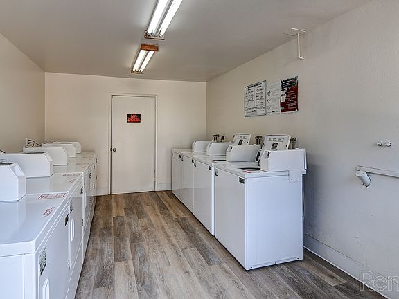 2nd image of 150 S Mollison Ave #2B-1Ba-800Sqft