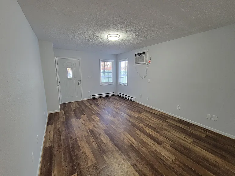 308 Hope St #A — Photo 2