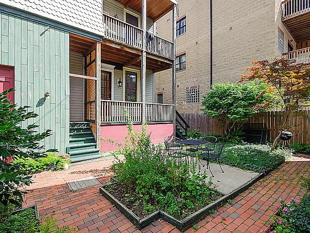 1429 W Roscoe St #2 — Photo 24