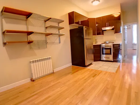 Rented by MySpaceNYC | media 8