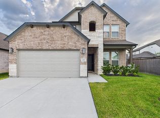 11823 Maple Oak Dr, Houston, TX 77066