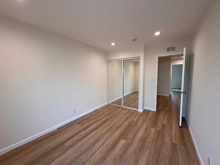 12111 Wagner St — Photo 25
