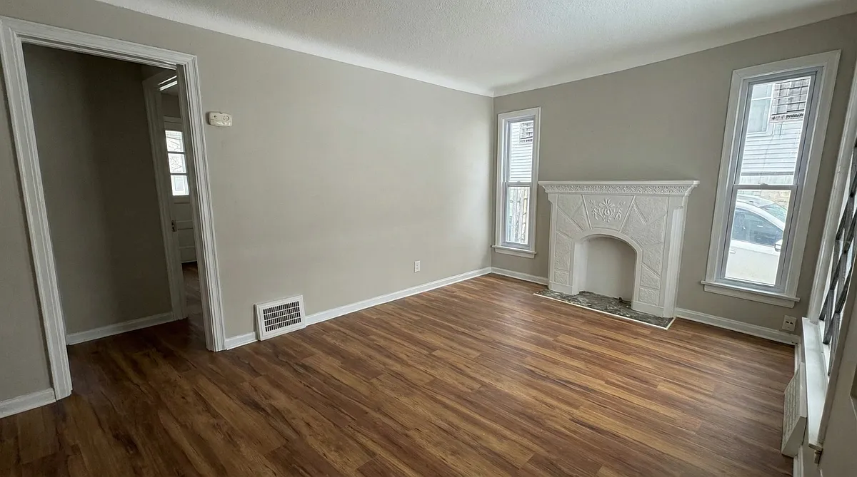 Building Photo - 4815 E 86th St