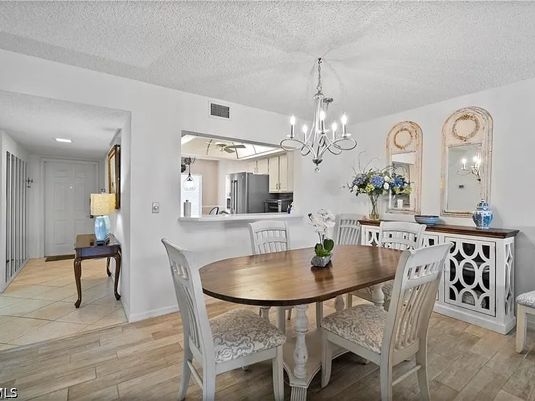 7430 Lake Breeze Dr #402 — Photo 7