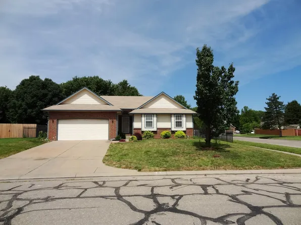 10433 W University Ct, Wichita, KS 67209