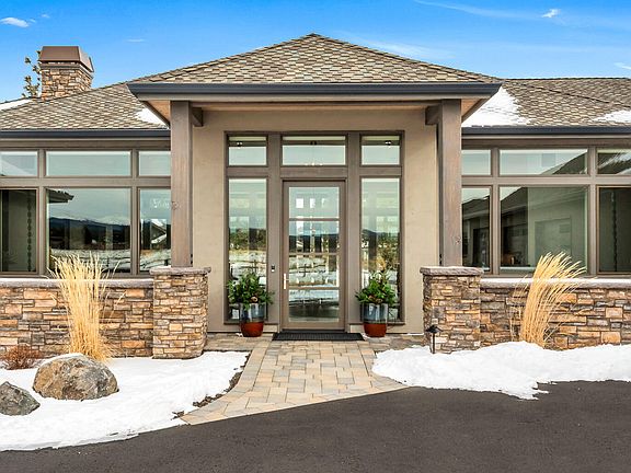 2nd image of 61766 Hosmer Lake Dr