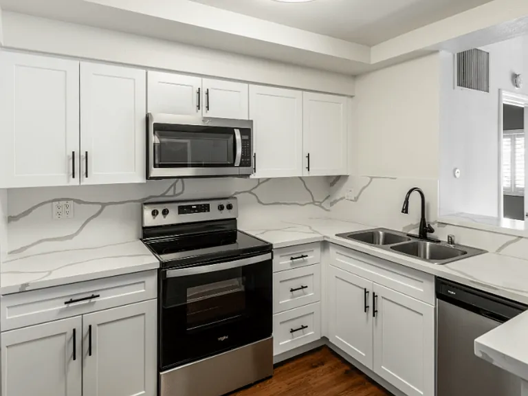 The Terrace Apartments — Photo 11