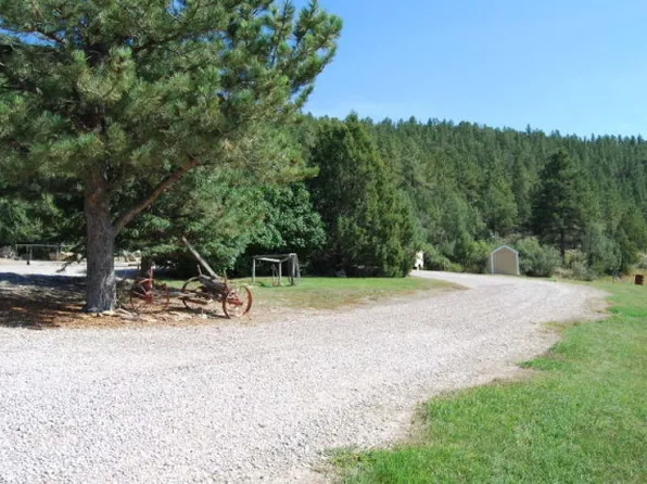 140 Salt Creek Rd, Newcastle, WY 82701