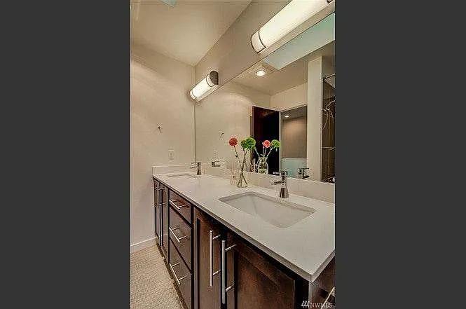 11300 Corliss Ave N — Photo 2