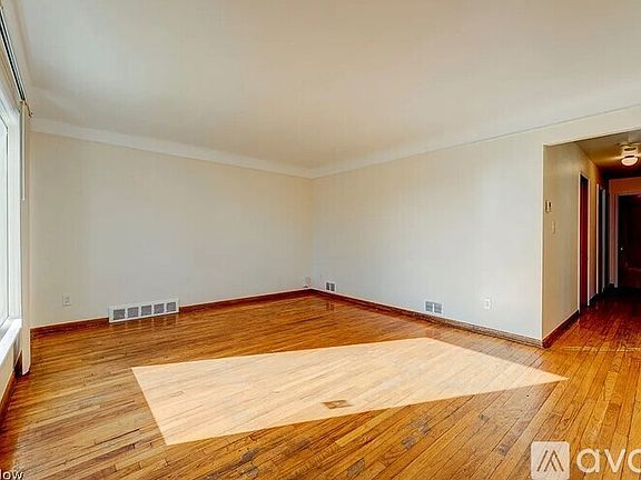 5th image of 12319 Park Knoll Dr