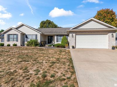 355 Turtle Dove Dr, Sherman, IL, 62684
