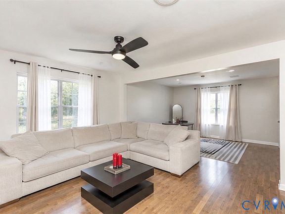 5th image of 14306 Bermuda Ave