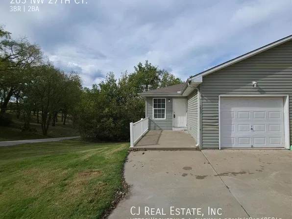 203 NW 27th Ct, Blue Springs, MO 64015