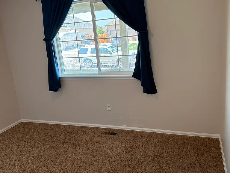908 W Union Ave — Photo 18