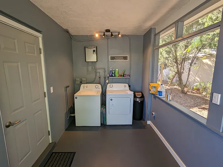 519 Florida Ave — Photo 11