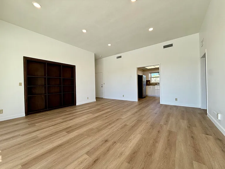 1165 E Atlantic Ave #A — Photo 25