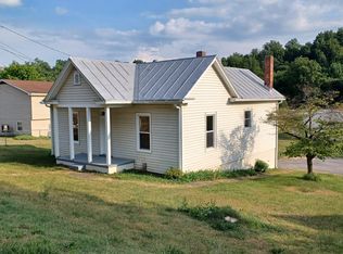 3861 Oldtown Rd, Shawsville, VA 24162