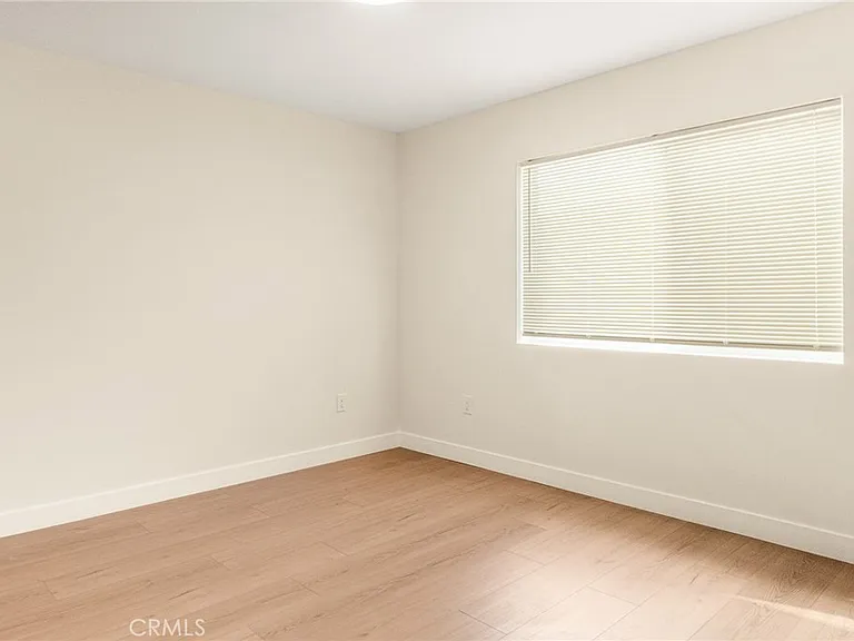 11920 Laurel Ave #A — Photo 16