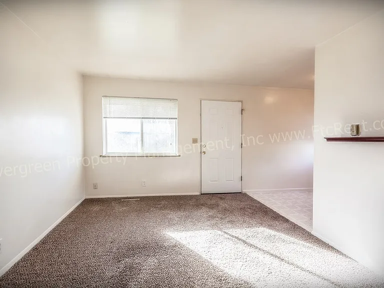 309 N Shields — Photo 25
