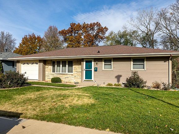 2nd image of 3080 Keokuk St