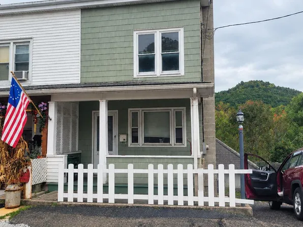 244 W Columbus Ave, Nesquehoning, PA 18240
