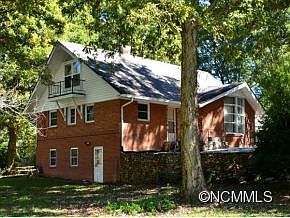 3rd image of 704 Erkwood Dr