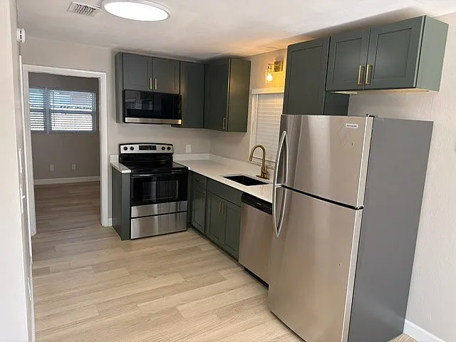 1 bed, 680 sqft, $1,295 — Photo 4