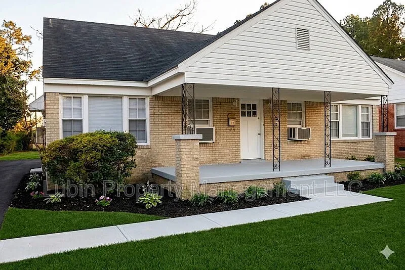 2 bed, 1.0 bath, $875 — Photo 1