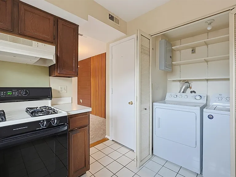 52 Rosewood Dr #52 — Photo 18