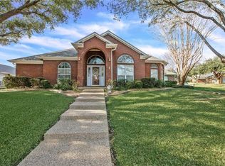 804 Meadow Mountain Dr, Woodway, TX 76712
